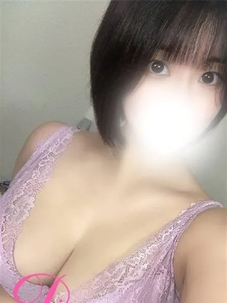 新人マアヤの写真1枚目