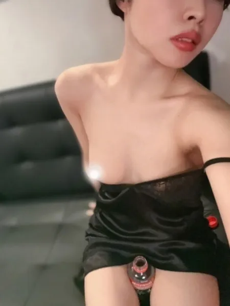 石井れみの写真2枚目