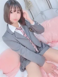 E+アイドルスクール/やの(18歳)アイドルスクールに衝撃を受けるほど可愛い未経験...