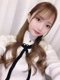 えま/20歳 - (E+アイドルスクール)