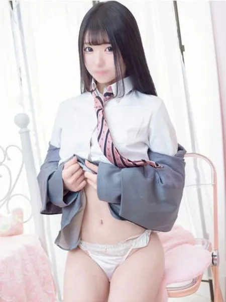 えりなの写真1枚目