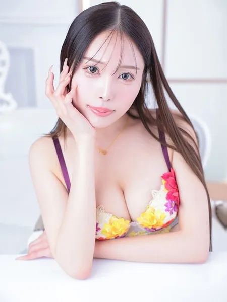 王妃レナの写真5枚目