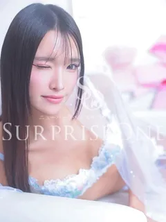 伝説のるる/19歳 - (サプライズワン)