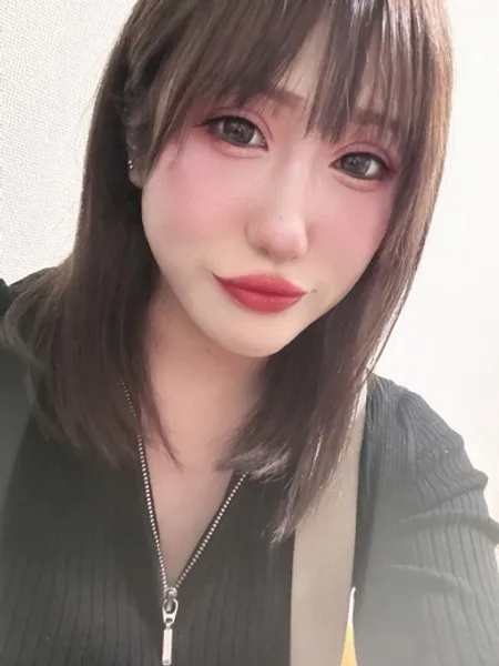 朝倉りあの写真2枚目