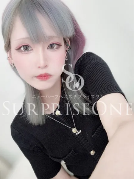 緋乃木せりかの写真1枚目