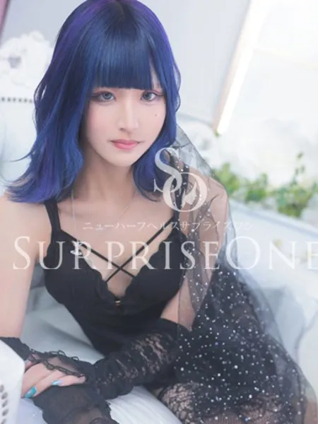 緋乃木せりかの写真1枚目