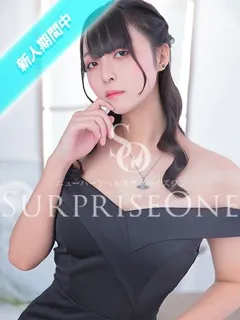 月乃クロロ/23歳 - (サプライズワン)