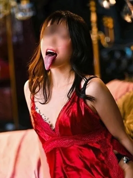 千依莉の写真1枚目