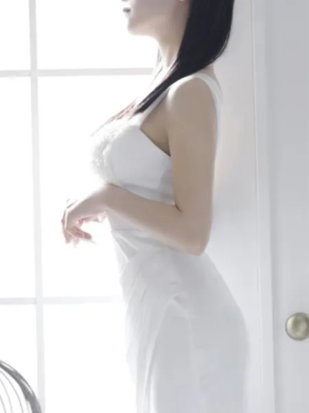 神宮寺らなの写真2枚目