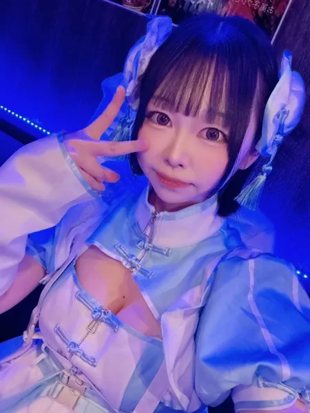 マオの写真1枚目