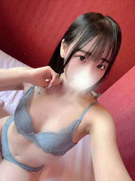 ユアの写真2枚目