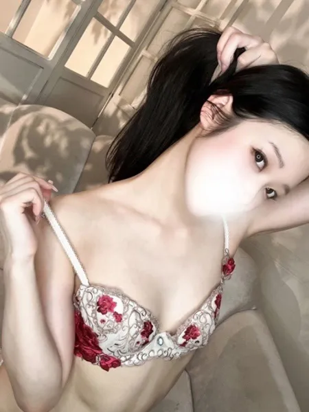 サナの写真2枚目