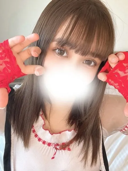 エミリの写真1枚目