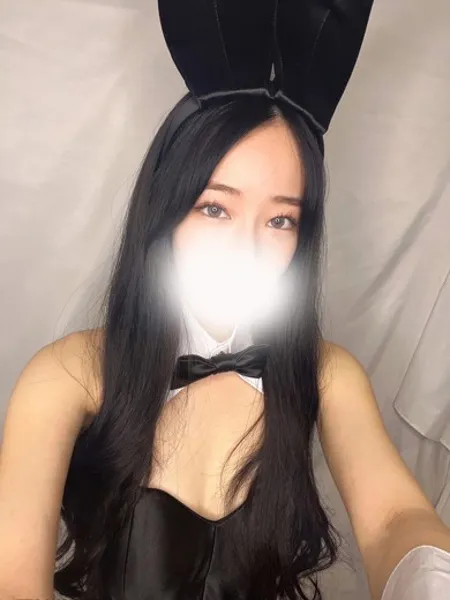 ミナの写真1枚目