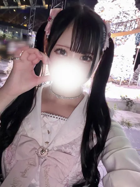 サヤの写真1枚目