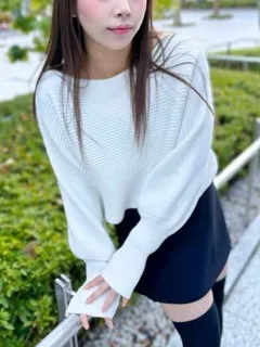 エオス/須藤みずき(32歳)深く覗き込むと吸い込まれそうなほど
キラキラと輝...