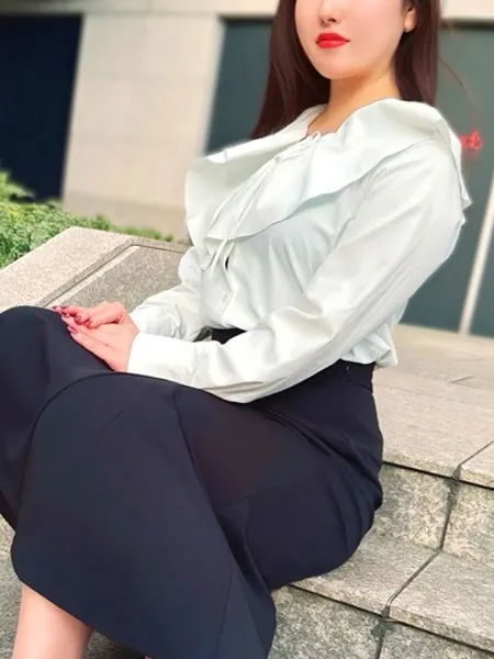 綾瀬ことはの写真1枚目