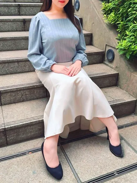 石原ももの写真1枚目