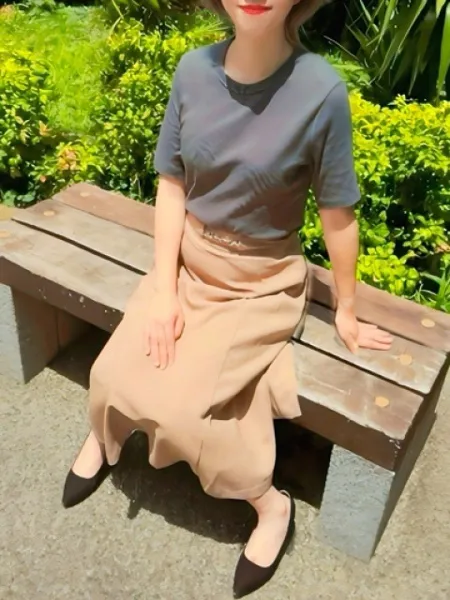 残波みさきの写真1枚目