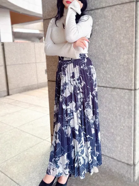 朝霧しのの写真2枚目