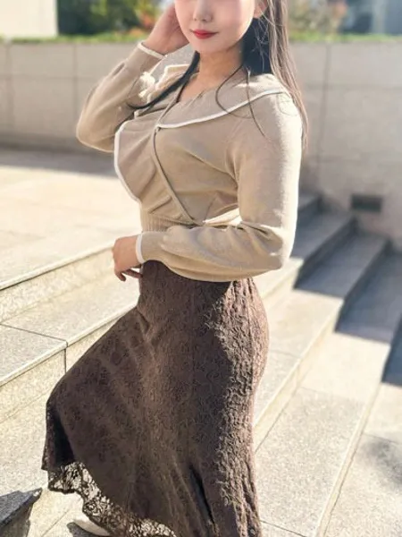 苺谷えまの写真4枚目