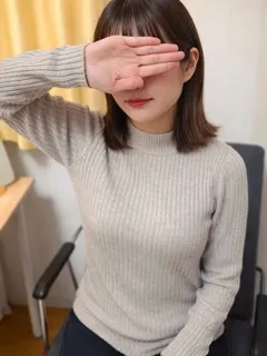 桜羽あいなの紹介写真