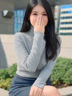 朝霧しのの紹介写真