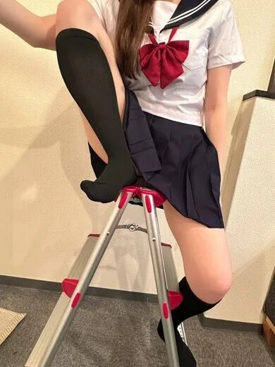 鬼頭桃菜の写真5枚目