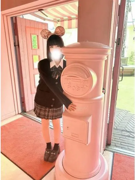 鈴原みおの写真4枚目