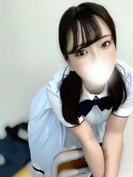 笛口ひなみの写真1枚目