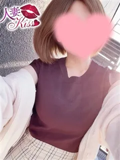 人妻KISS/むぎ★人妻KISS★(29歳)可愛らしい顔立ちをした
肩に掛かる程度の
ミデ...