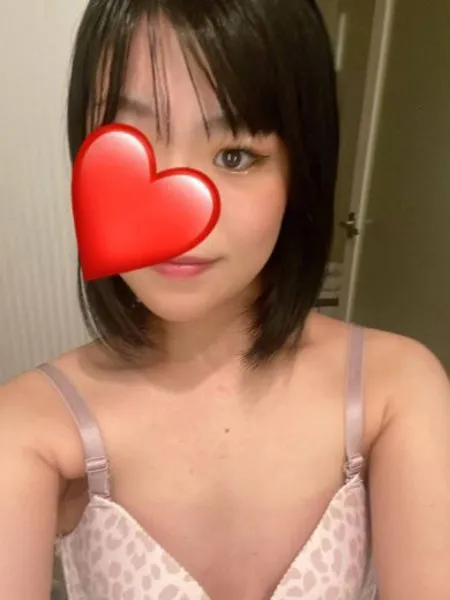 りなの写真1枚目