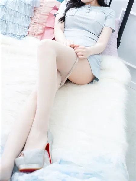 一条ひみかの写真2枚目