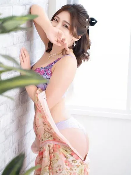石原さきの写真2枚目