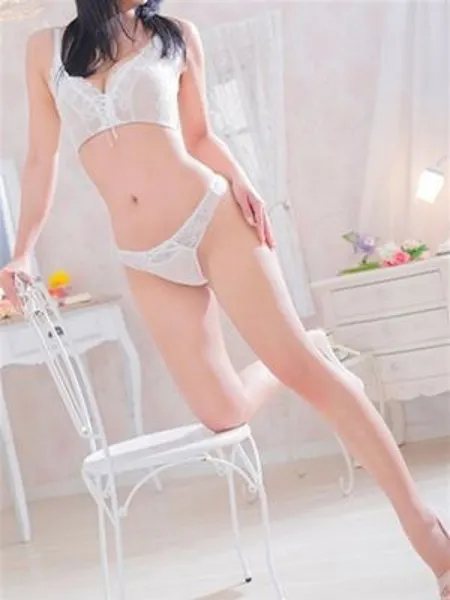 西園寺れいかの写真1枚目