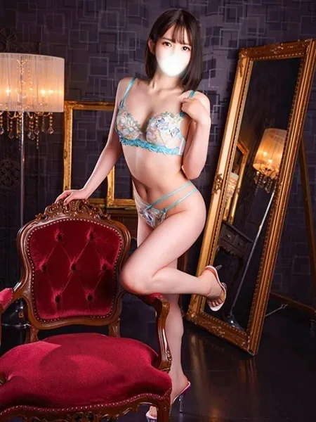 夏目ひかるの写真3枚目