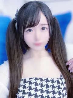 しおり/18歳 - (E+アイドルスクール)